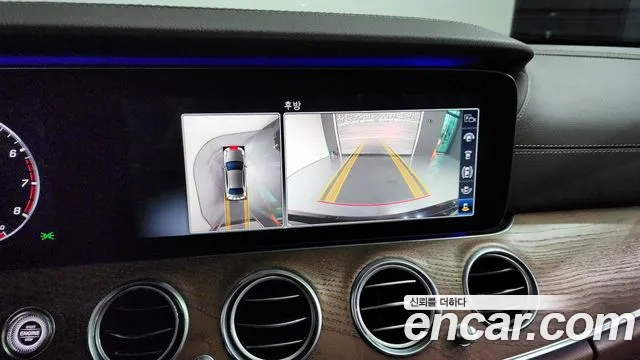 Mercedes-Benz E-Class 2020 — фото 16