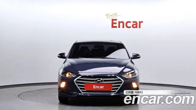 Hyundai AVANTE 2016 — фото 3