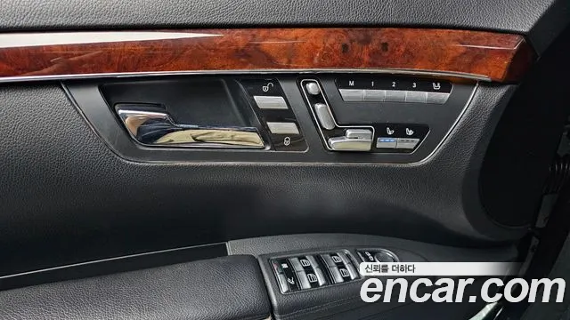 Mercedes-Benz S-Class 2008 — фото 16