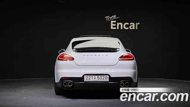 Porsche Panamera 2015 — фото 4