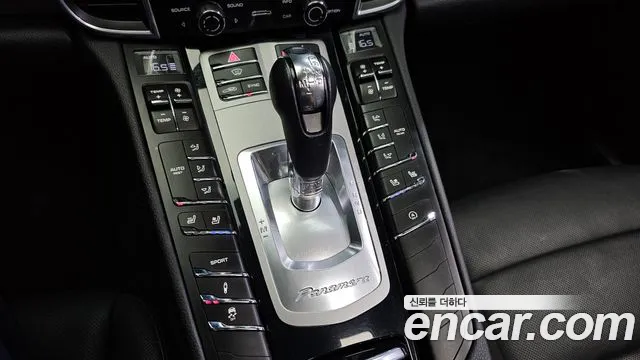 Porsche Panamera 2015 — фото 9