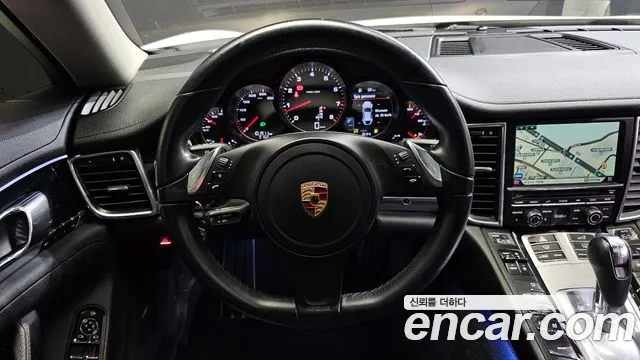 Porsche Panamera 2015 — фото 13