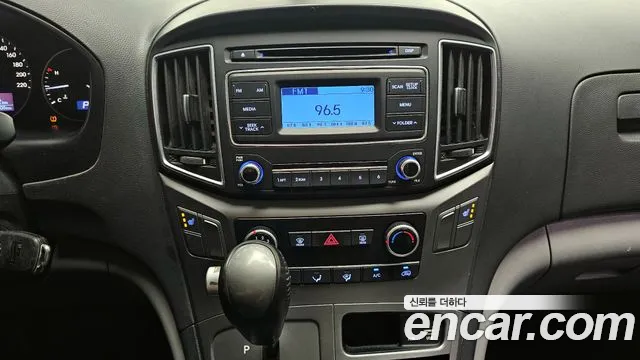 Hyundai Starex 2019 — фото 14