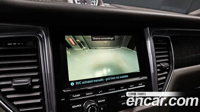 Porsche Macan 2015 — фото 15