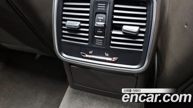 Porsche Macan 2015 — фото 19
