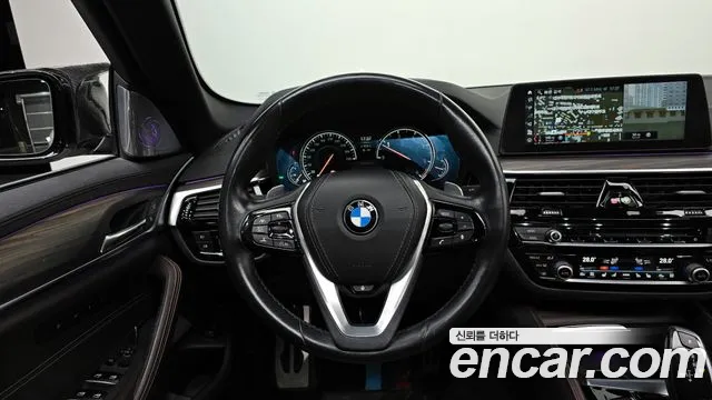 BMW 5-Series 2018 — фото 13