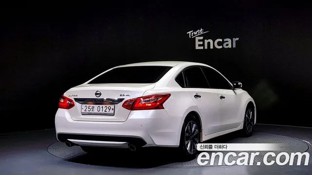 Nissan Altima 2017 — фото 2