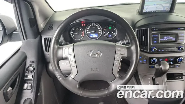 Hyundai Starex 2018 — фото 13