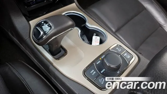 Jeep Cherokee 2014 — фото 9