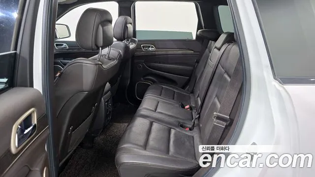 Jeep Cherokee 2014 — фото 12