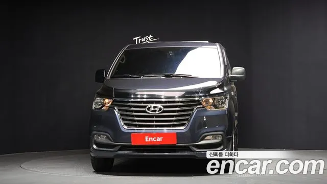 Hyundai Starex 2019 — фото 3
