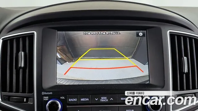 Hyundai Starex 2019 — фото 15