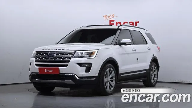 Ford Explorer 2018 — фото 1