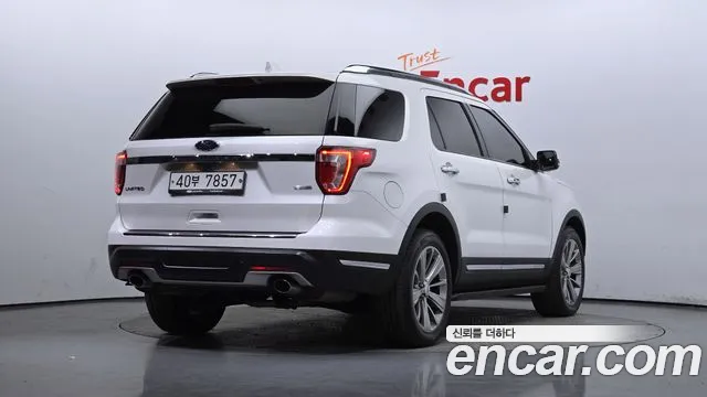 Ford Explorer 2018 — фото 2