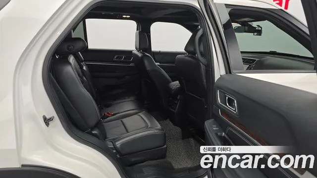 Ford Explorer 2018 — фото 12