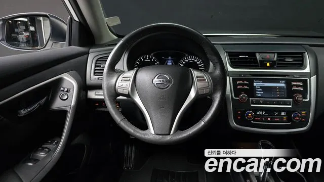 Nissan Altima 2017 — фото 13