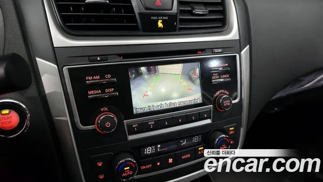 Nissan Altima 2017 — фото 16