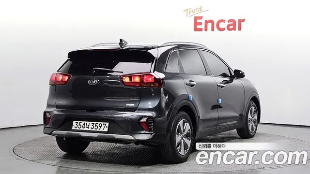Kia Niro 2020 — фото 2