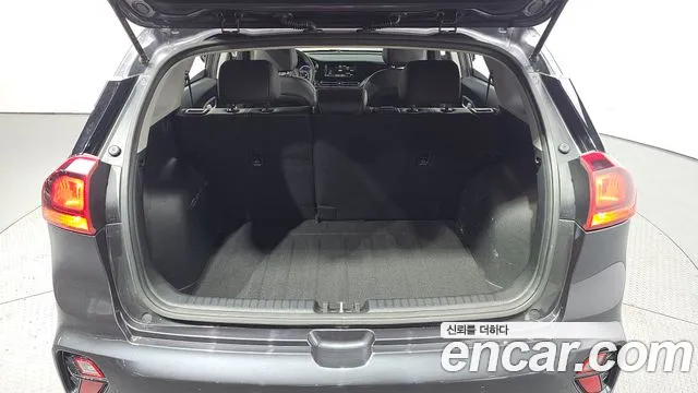 Kia Niro 2020 — фото 20