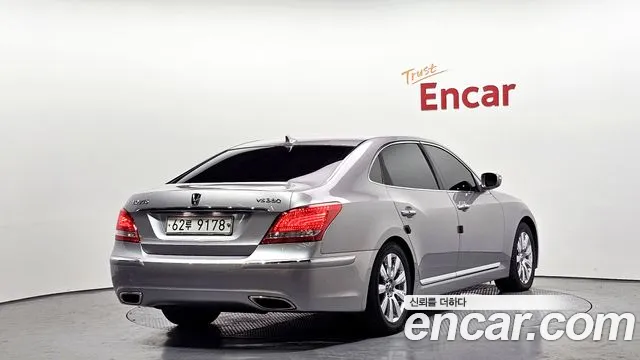 Hyundai Equus 2010 — фото 2