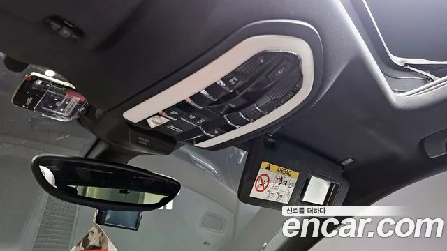 Porsche Macan 2015 — фото 18