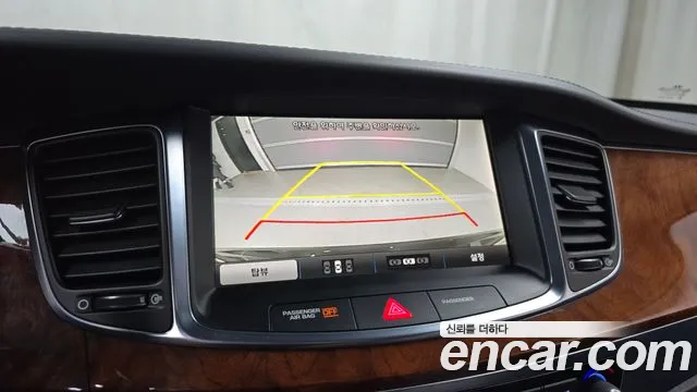 Hyundai Equus 2014 — фото 15