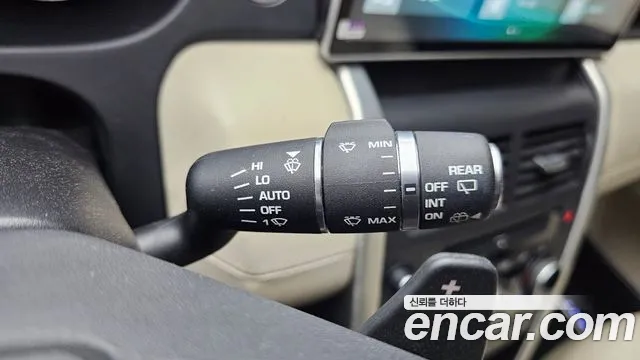 Land Rover Discovery Sport 2016 — фото 16