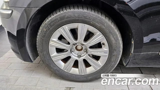 Hyundai Equus 2010 — фото 5