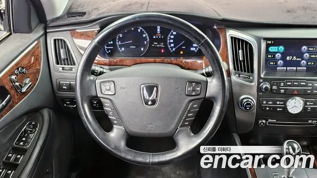 Hyundai Equus 2010 — фото 13