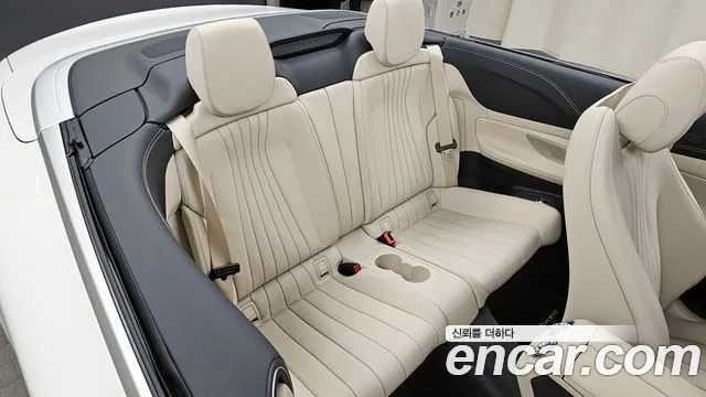 Mercedes-Benz E-Class 2023 — фото 12