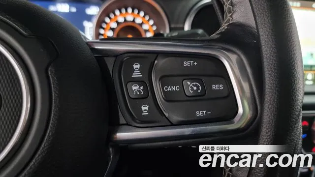 Jeep Wrangler 2019 — фото 18