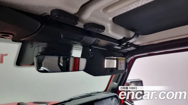 Jeep Wrangler 2019 — фото 19