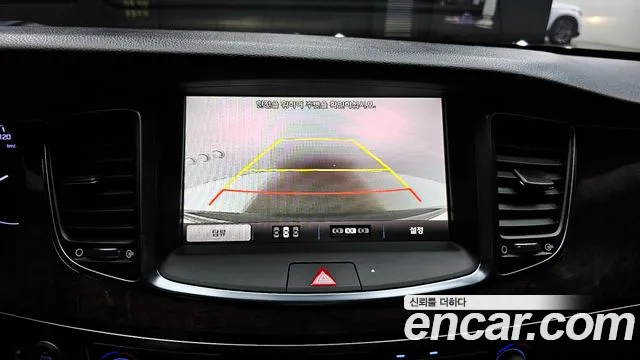 Hyundai Equus 2013 — фото 15