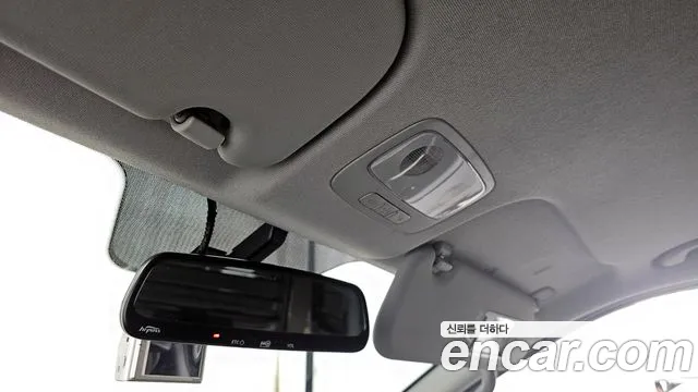 Hyundai Starex 2015 — фото 17