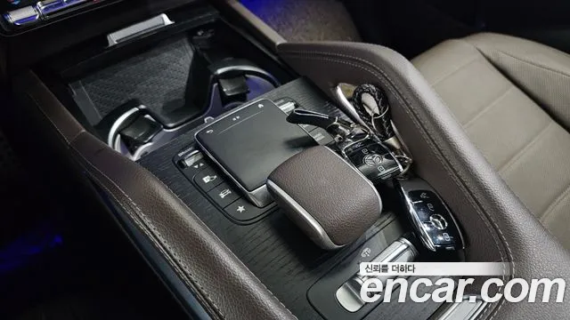 Mercedes-Benz GLS-Class 2023 — фото 9