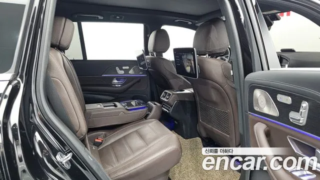 Mercedes-Benz GLS-Class 2023 — фото 12