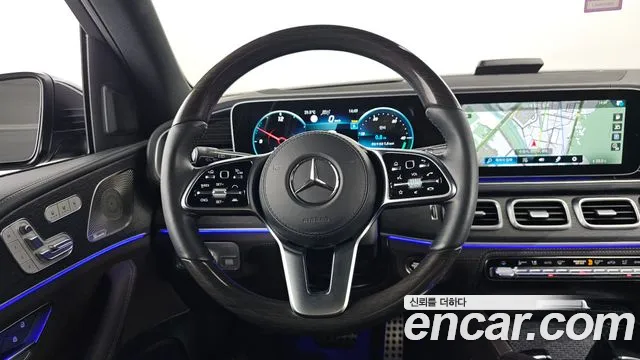 Mercedes-Benz GLS-Class 2023 — фото 13