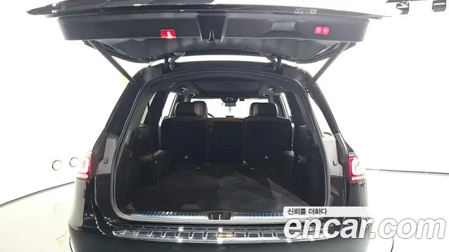 Mercedes-Benz GLS-Class 2023 — фото 20