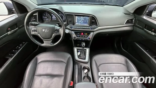Hyundai AVANTE 2017 — фото 7