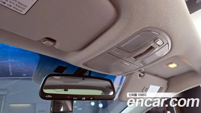 Hyundai AVANTE 2017 — фото 20