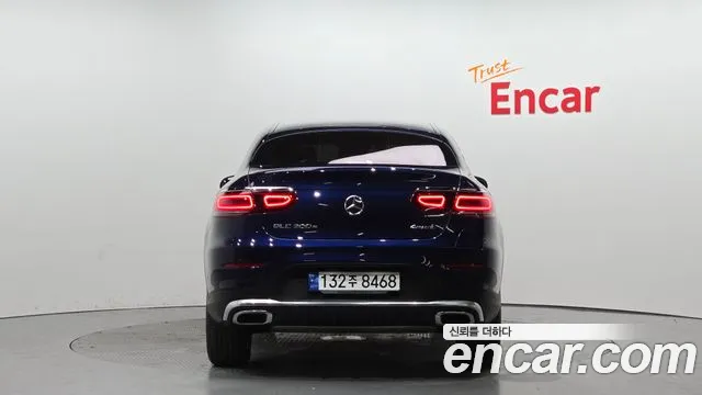 Mercedes-Benz GLC-Class 2023 — фото 4