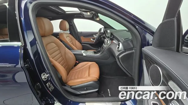 Mercedes-Benz GLC-Class 2023 — фото 11