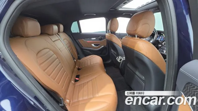 Mercedes-Benz GLC-Class 2023 — фото 12