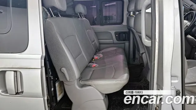 Hyundai Starex 2012 — фото 12