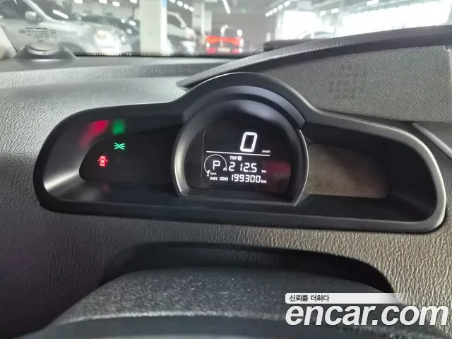 KG_Mobility_Ssangyong KORANDO 2015 — фото 11