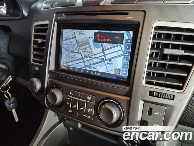 KG_Mobility_Ssangyong KORANDO 2015 — фото 14
