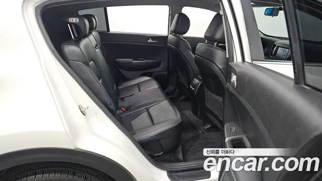 Kia Sportage 2016 — фото 12