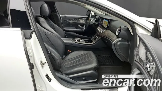Mercedes-Benz CLS-Class 2019 — фото 11