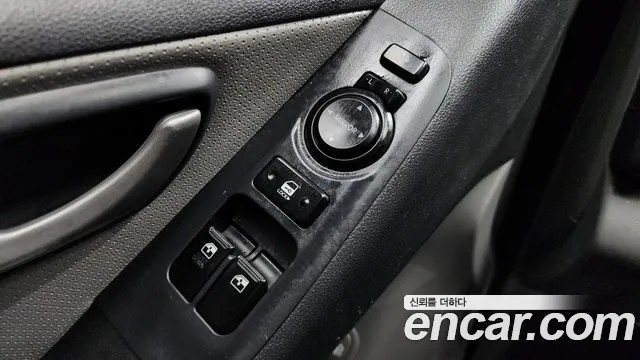 Hyundai Starex 2016 — фото 17