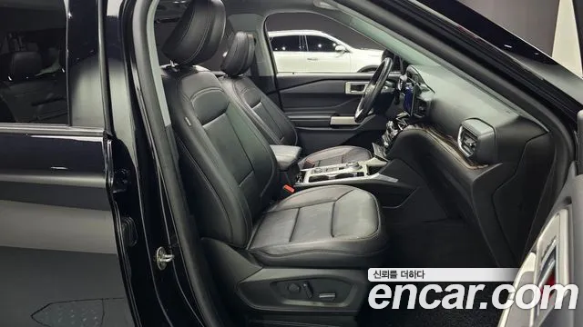 Ford Explorer 2022 — фото 10